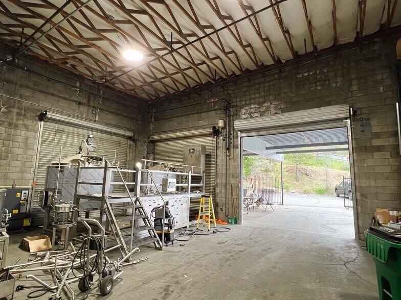 More Photos Of 110 Spring Hill Dr, Grass Valley Manufacturing For Lease