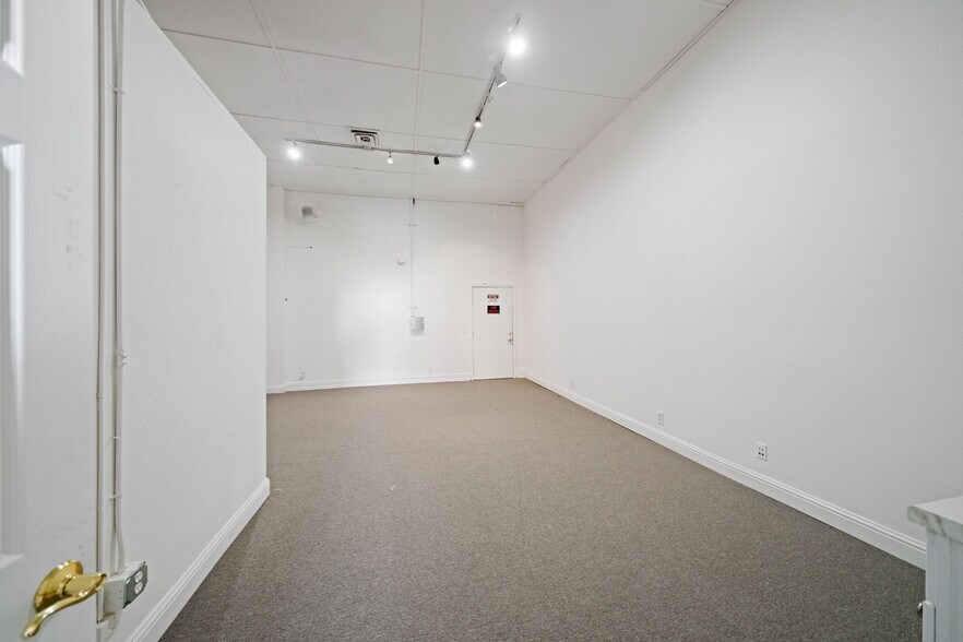 More Photos Of 621-625 Walnut St, Red Bluff Storefront Retail Office For Sale