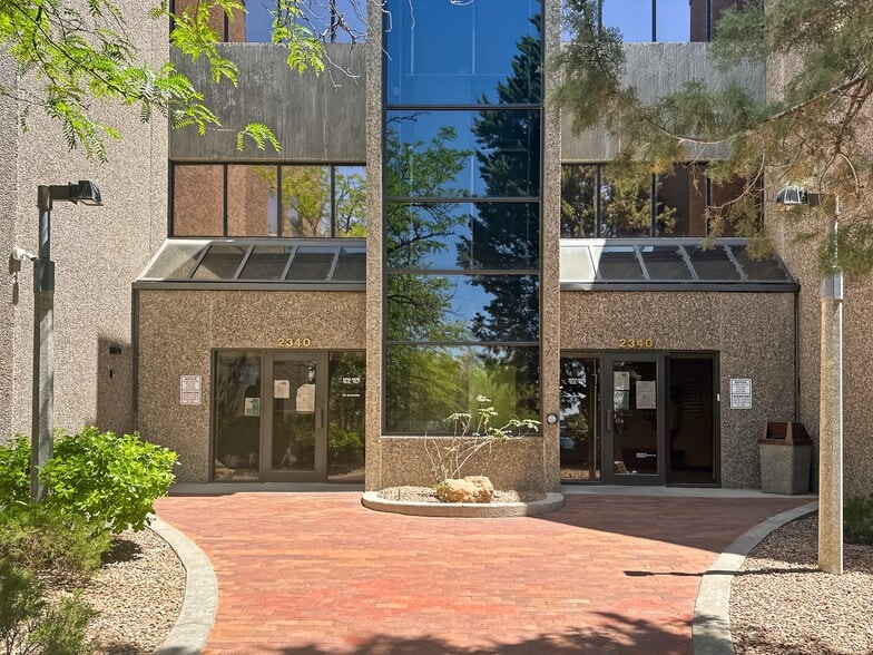 More Photos Of 2340 Alamo Ave SE, Albuquerque Coworking Space