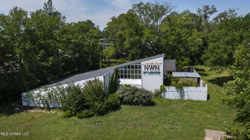 Primary Photo Of 916 Foley St, Jackson Industrial For Sale