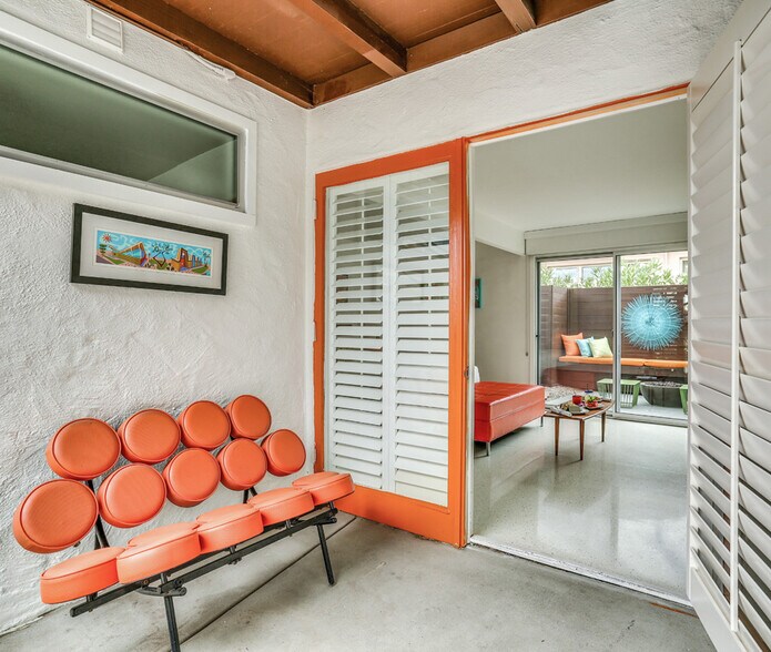 More Photos Of 225 W Baristo Rd, Palm Springs Hotel For Sale