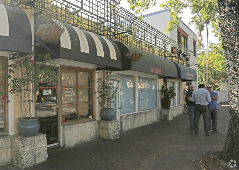 More Photos Of 3433-3437 Main Hwy, Miami Storefront For Lease