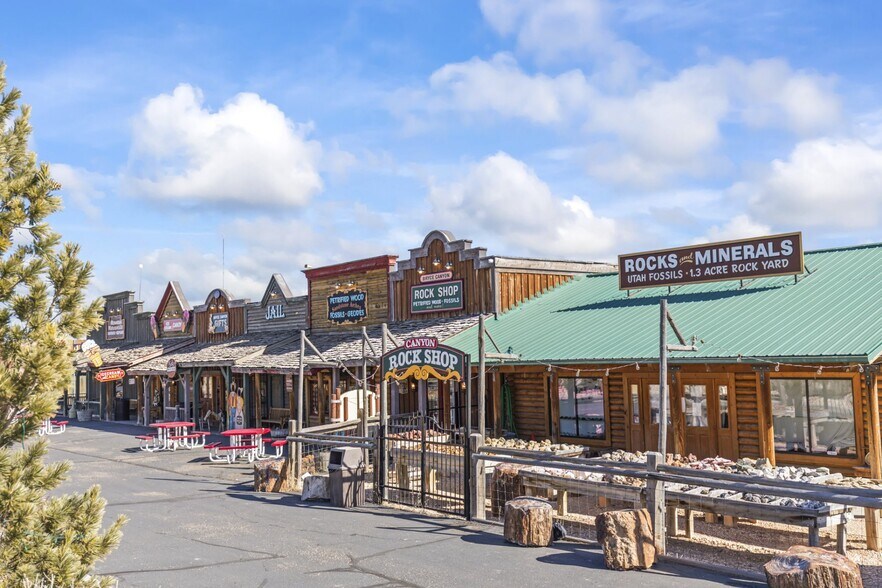 More Photos Of 3695 W Miles Meadow Pky, Bryce Canyon City Land For Sale