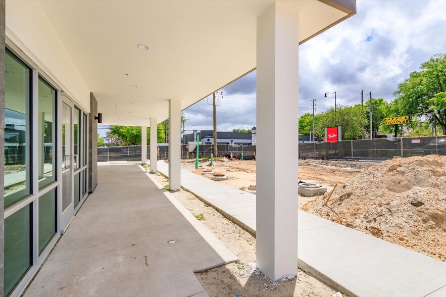 More Photos Of 286 Douglas Ave, Altamonte Springs General Retail For Lease