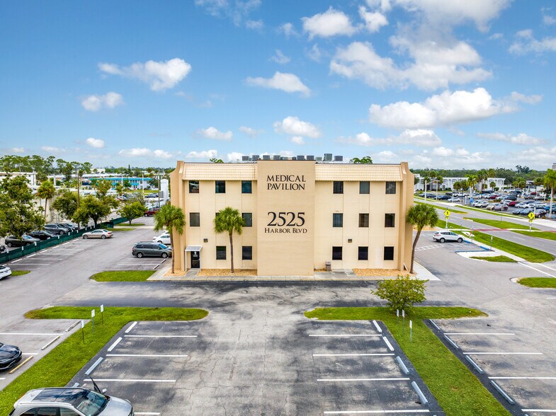 More Photos Of 2525 Harbor Blvd, Port Charlotte Medical For Lease