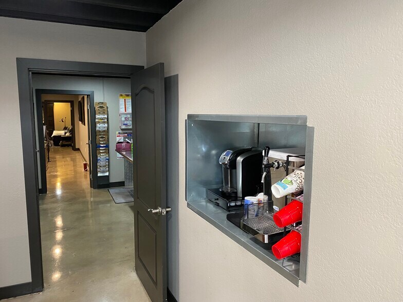 More Photos Of 1701 E Lambert Rd, La Habra Warehouse For Sale