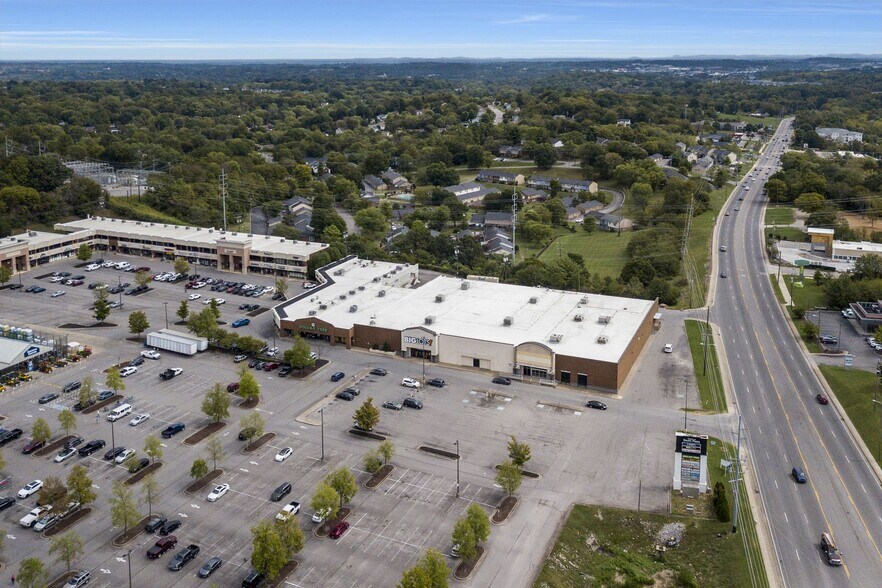 More Photos Of 5560 Nolensville Pike, Nashville Department Store For Lease