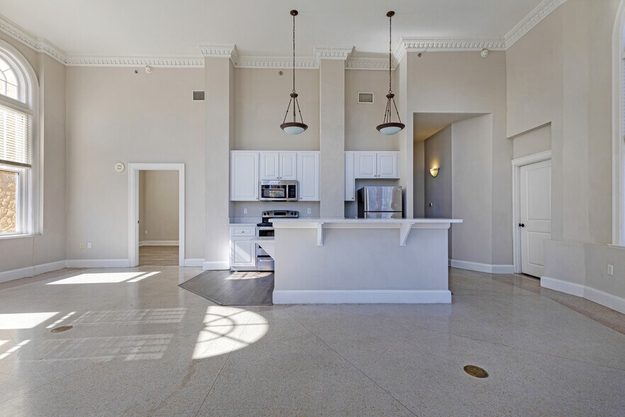 More Photos Of , Lakeland Multifamily For Sale