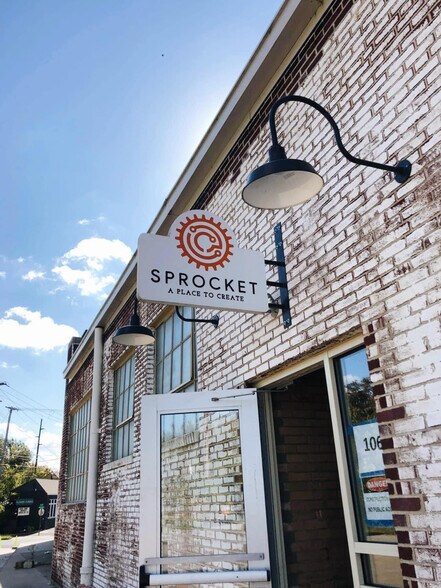 More Photos Of 3121 Broadway St, Paducah Storefront Retail Office For Sale