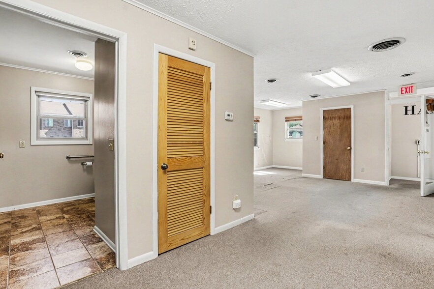 More Photos Of 200 Westfall Rd, Rochester Office For Sale