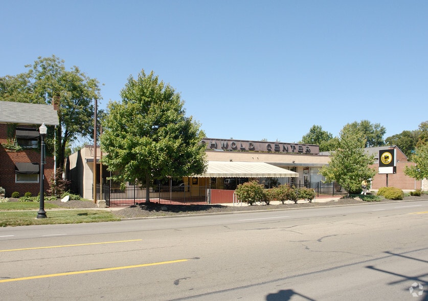 More Photos Of 4675-4685 N High St, Columbus Storefront For Lease