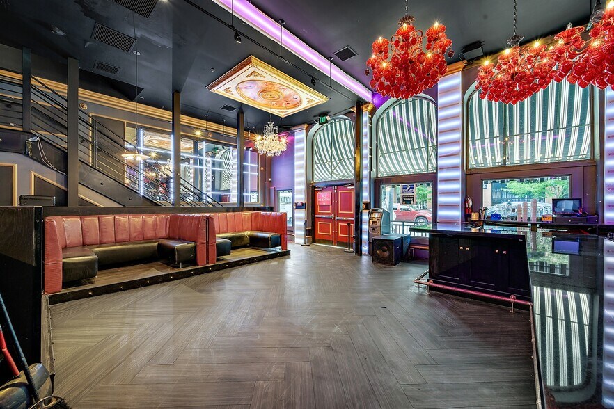 More Photos Of 1448 Market St, Denver Restaurant For Lease