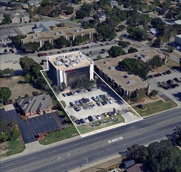 More Photos Of 7410 Blanco Rd, San Antonio Office For Lease