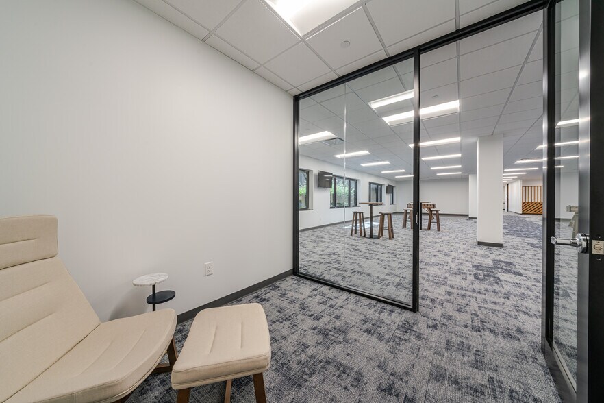 More Photos Of 10777 Clay Rd, Houston Office For Lease