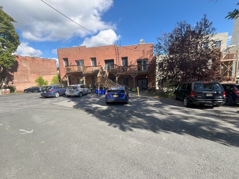 More Photos Of 250-254 Hudson Ave, Albany Apartments For Sale
