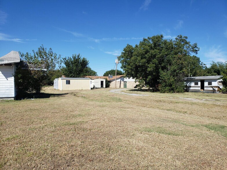 More Photos Of 600 E California Ave, Walters Congregate Senior Housing For Sale