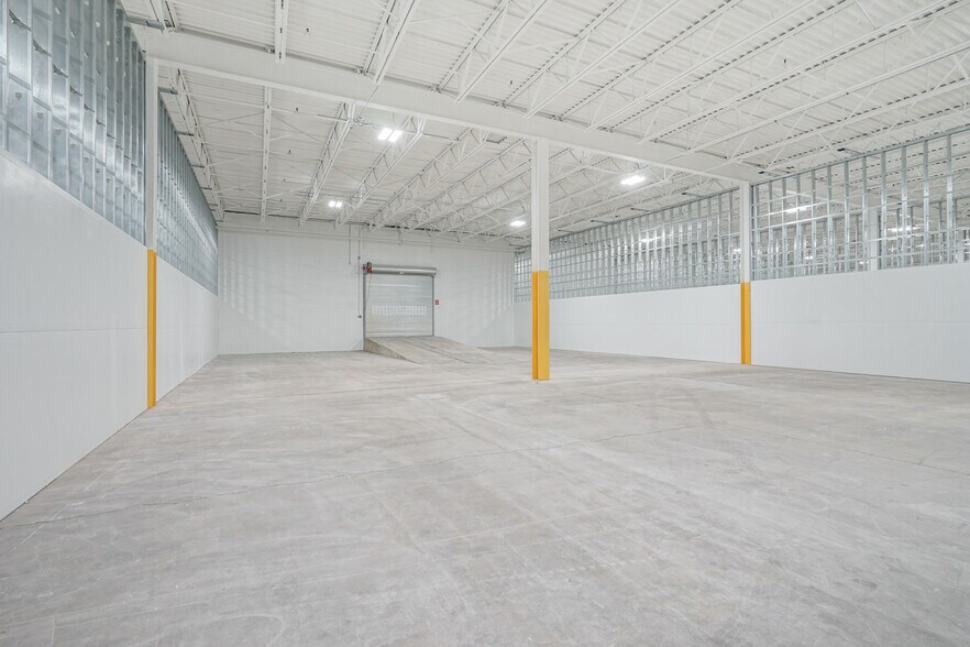 More Photos Of 171 Heller Pl, Bellmawr Warehouse For Lease
