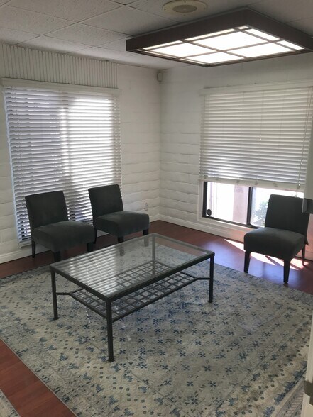 More Photos Of 178 S Victoria Ave, Ventura Medical For Lease