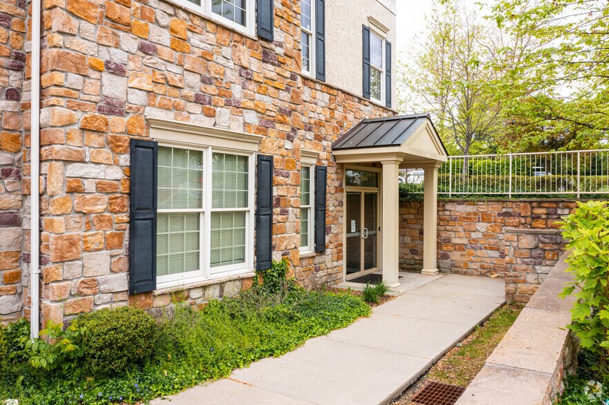 More Photos Of 342 W Germantown Pike, Norristown Medical For Lease