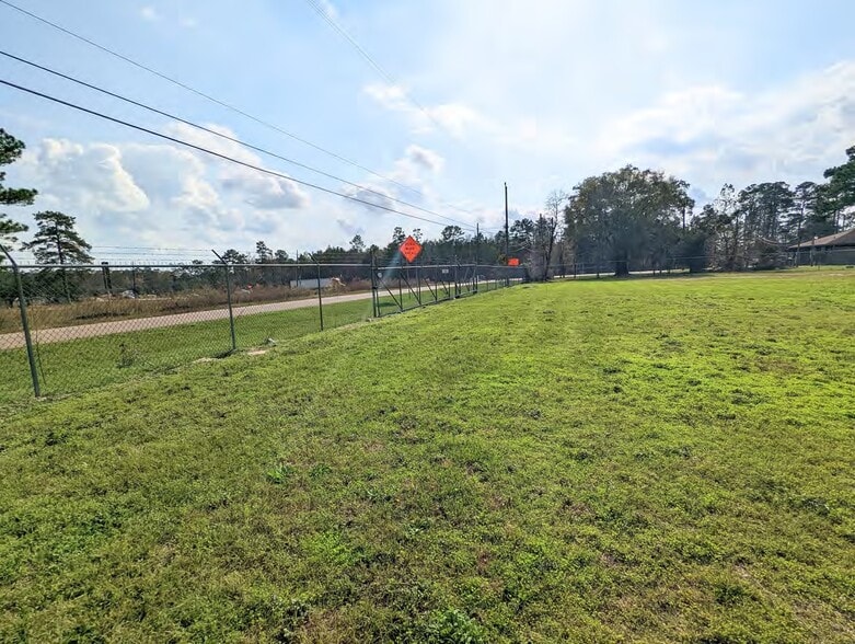 More Photos Of 17600 Fm 1488 Rd, Magnolia Office For Sale