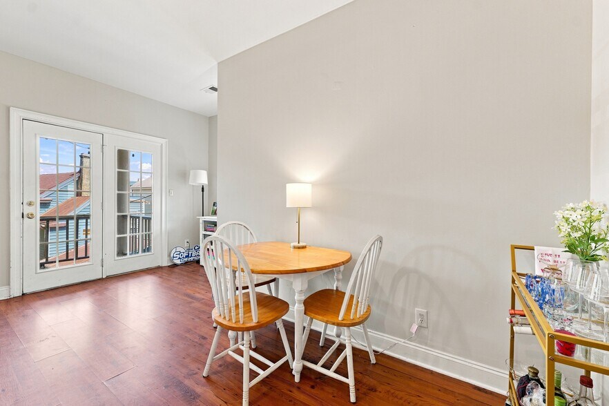 More Photos Of 183 Smith St, Charleston Multifamily For Sale