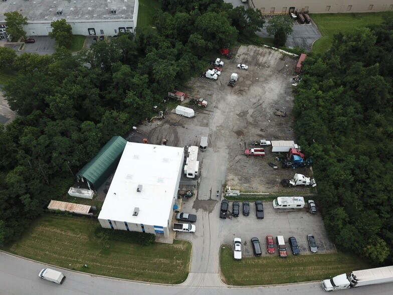 More Photos Of 8861 Citation Rd, Essex Flex For Sale