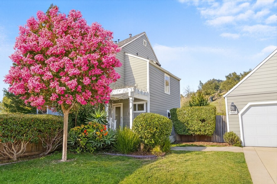 More Photos Of 1337 Creekside Ct, Healdsburg Multifamily For Sale