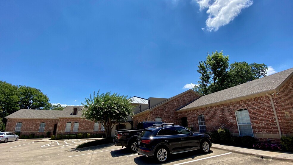 More Photos Of 325 Miron Dr, Southlake Medical For Lease