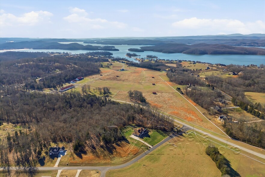 More Photos Of 1522 New Hope Rd, Rockwood Specialty For Sale