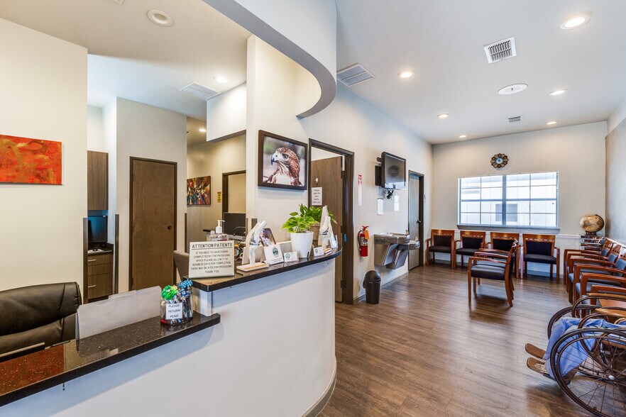More Photos Of 2122 Babcock Rd, San Antonio Medical For Sale