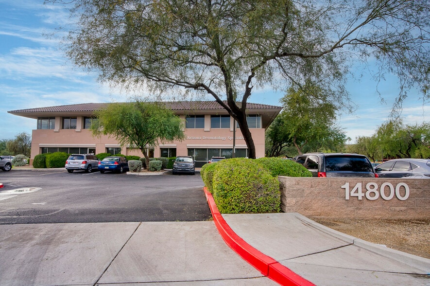 More Photos Of 14800 W Mountain View Blvd, Surprise Medical For Lease