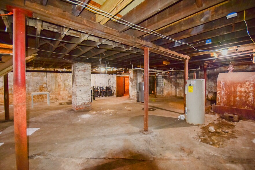 More Photos Of 115-119 E Martin St, Martinsburg Storefront Retail Office For Sale