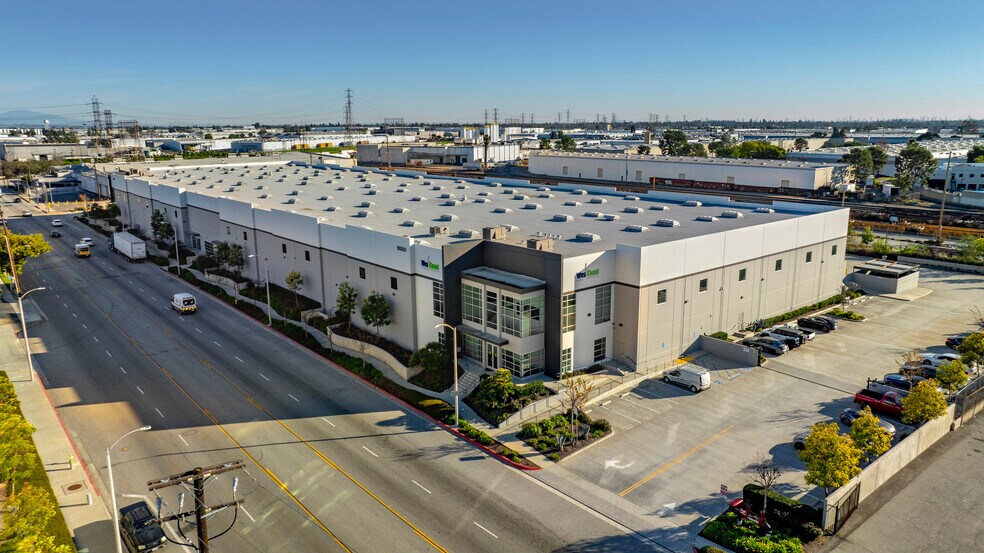 More Photos Of 6000 Bandini Blvd, Commerce Warehouse For Lease