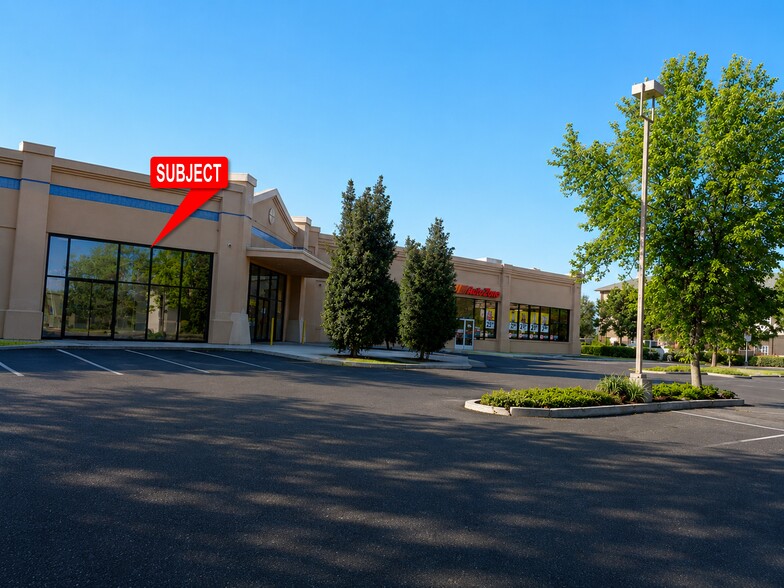 More Photos Of 1474-1484 E F St, Oakdale Storefront For Lease