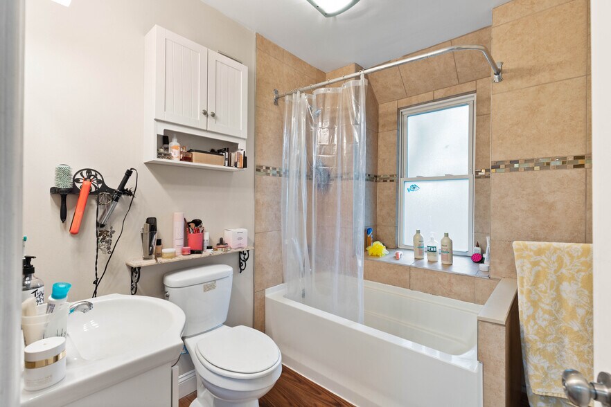 More Photos Of 1785 Channing St, Ferndale Apartments For Sale