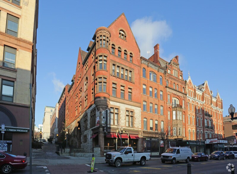 More Photos Of 1 Steuben St, Albany Office Residential For Lease