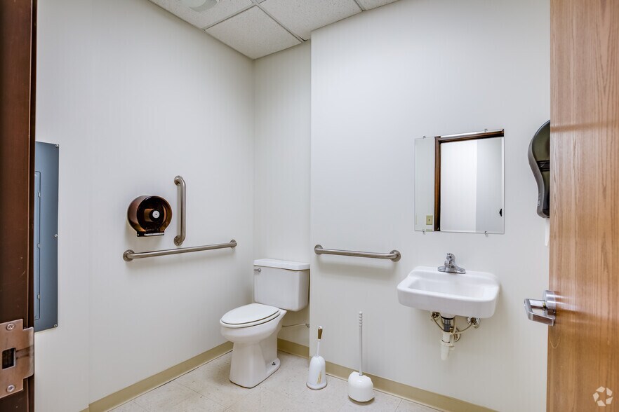 More Photos Of 1112-1320 NW 7th St, Rochester Unknown For Sale