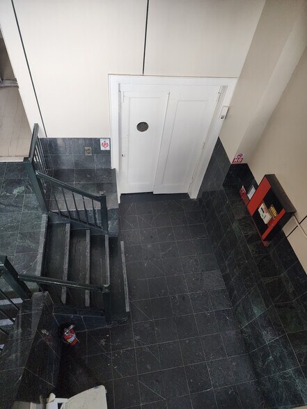 More Photos Of 36-32 34th St, Long Island City Warehouse For Lease