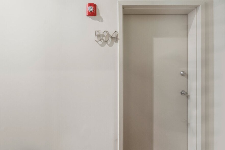 More Photos Of 311-313 W Baltimore St, Baltimore Apartments For Sale