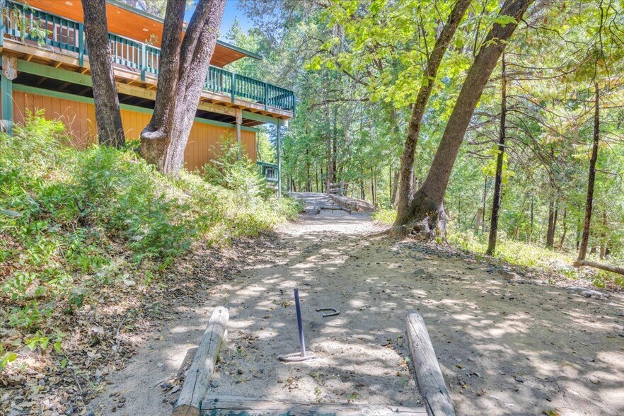 More Photos Of 22732 Middle Camp rd, Sonora Hotel For Sale