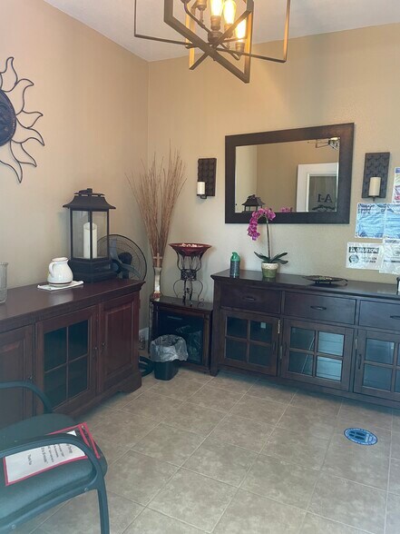 More Photos Of 760 Las Posas Rd, Camarillo Loft Creative Space For Sale