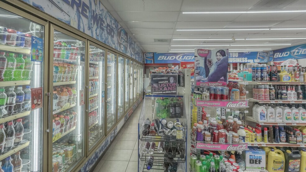 More Photos Of 550 FM 1959 Rd, Houston General Retail For Sale
