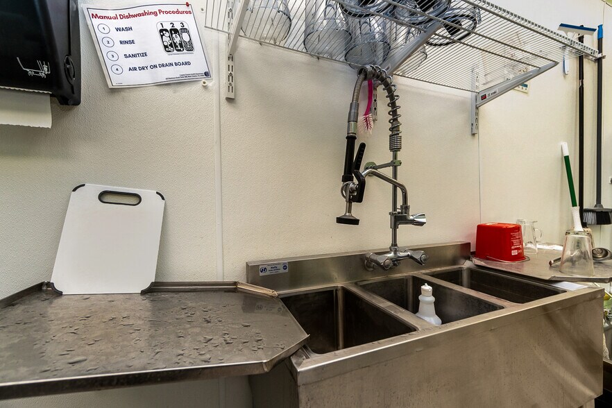 More Photos Of 1502 W Chester Pike, West Chester Storefront For Sale