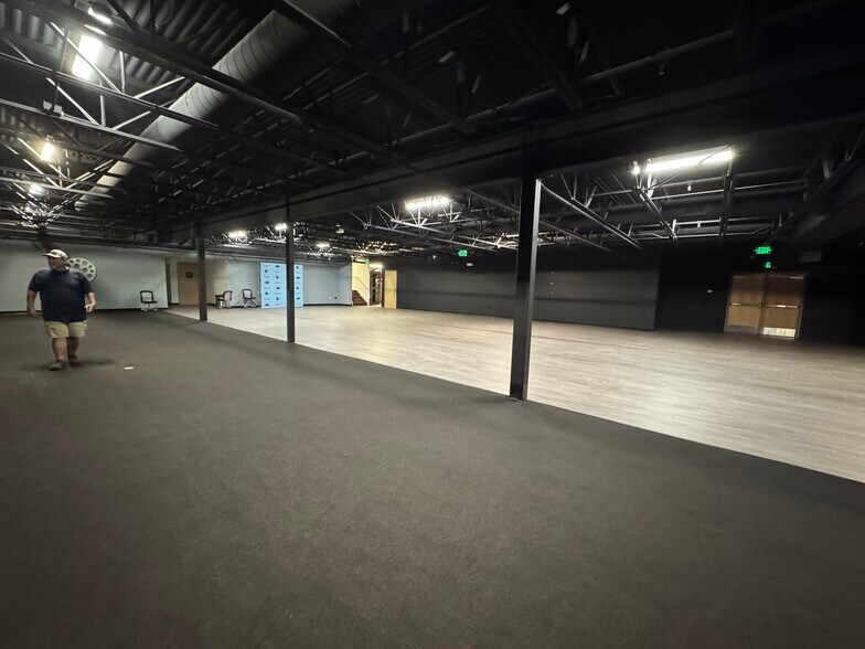 More Photos Of 1776 Park Ave, Park City Freestanding For Lease