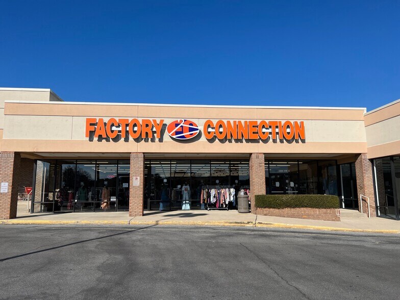 More Photos Of 2204 Shorter Ave NW, Rome Unknown For Lease