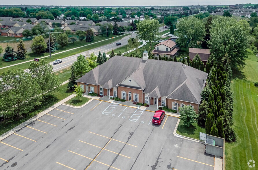 More Photos Of 46807 Garfield Rd, Macomb Medical For Lease