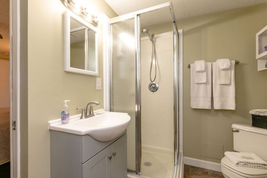 More Photos Of 7 N Delano Rd, Asheville Apartments For Sale