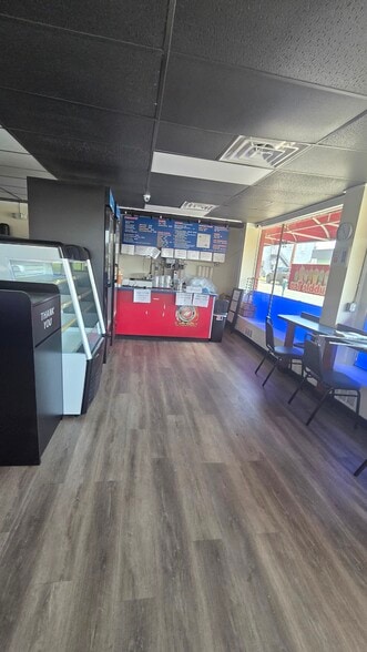 More Photos Of 521 Broadway St, Quantico General Retail For Lease