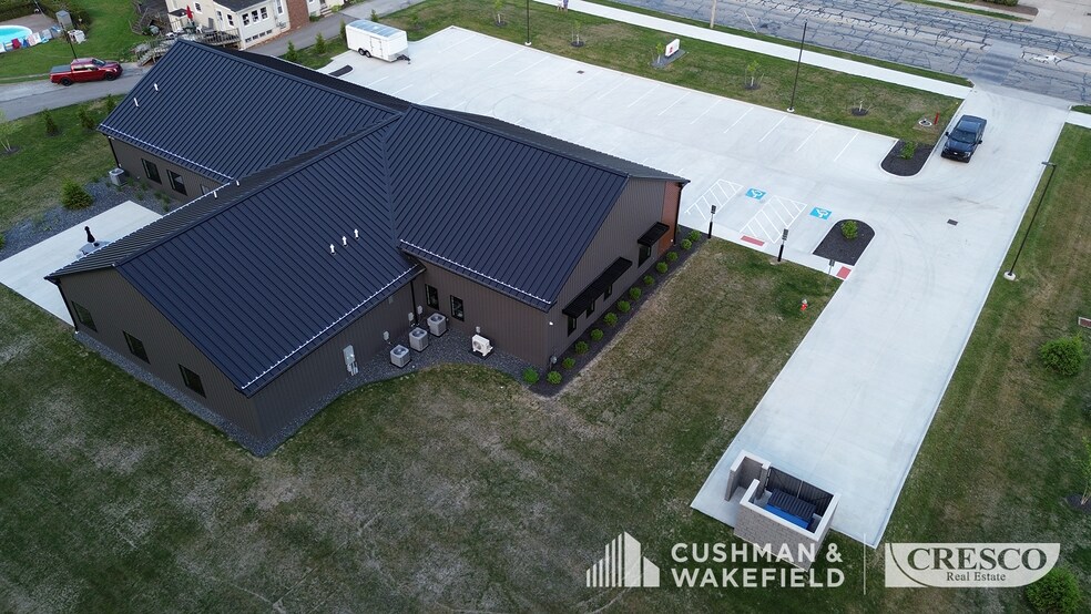 More Photos Of 29992 Lorain Rd, North Olmsted Office For Sale