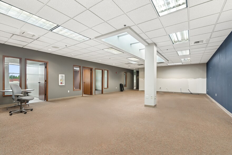 Primary Photo Of 3906 S 74th St, Tacoma Office For Lease